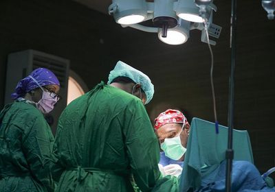 حملة طبية تجري 15 جراحة للأطفال في المكلا