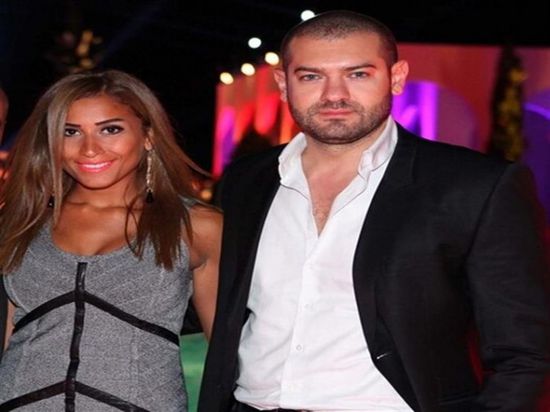 عمرو يوسف ودينا الشربيني يجتمعان في برنامج جديد (فيديو)