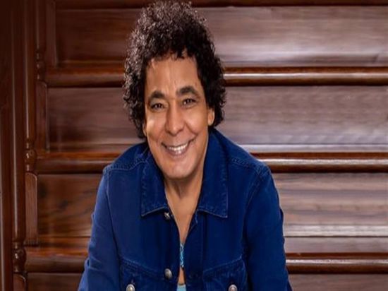 يوتيوب يحذف أغنية محمد منير الجديدة "فينك يا حبيبي"