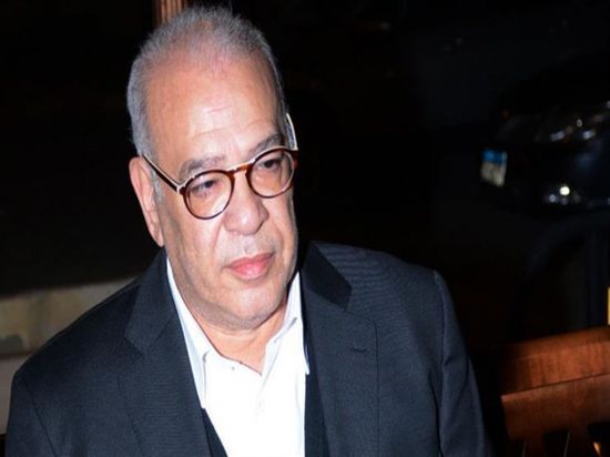 بعد انتشار فيروس كورونا.. صلاح عبدالله :أصبح التباعد حياة والكحول هو النجاة