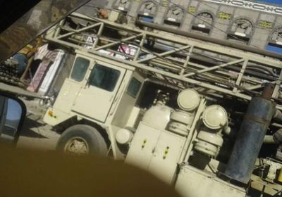 مقابل رشاوي.. متنفذ يحفر بئرا بحوض شبان المائي