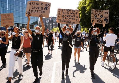  تظاهرات تجتاح العاصمة الهولندية احتجاجًا على قيود كورونا