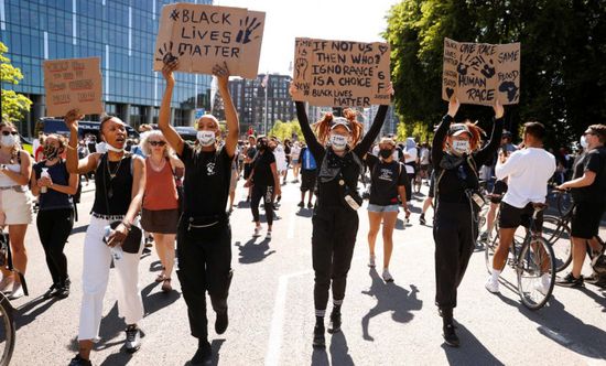  تظاهرات تجتاح العاصمة الهولندية احتجاجًا على قيود كورونا