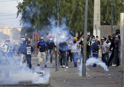  الأمن التونسي يتصدى لمحاولات نهب مراكز تجارية في ولاية منوبة