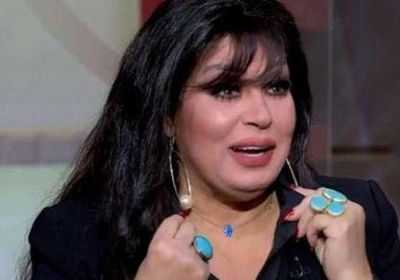 فيفي عبده :حجابي مش بعيد على ربنا (فيديو)