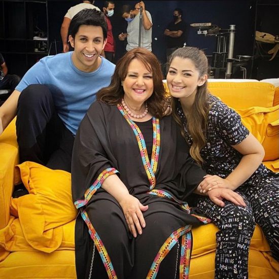 هشام جمال يحتفل بعيد ميلاد دلال عبدالعزيز