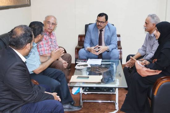 تشكيل لجنة لبحث مطالب عمال مصنع أشباك الجابيون