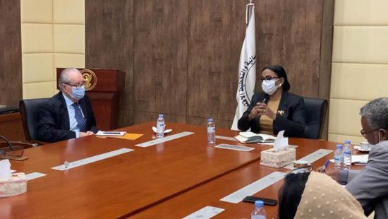  المبعوث الفرنسي إلى السودان يجتمع مع غرفة التجارة الأوروبية بشأن التحضير لمؤتمر الخرطوم
