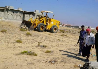 إزالة العشوائيات في أراضي الدولة بالريدة وقصيعر