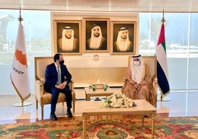 رئيس المجلس الاتحادي الإماراتي يلتقي وزير خارجية قبرص