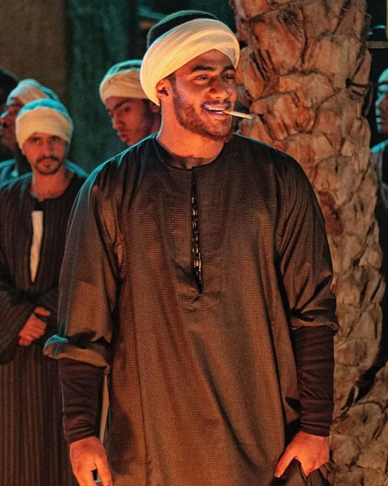محمد رمضان ينشر صورة جديدة من كواليس "موسى"
