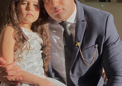 محمد نور يهنئ ابنته بعيد ميلادها