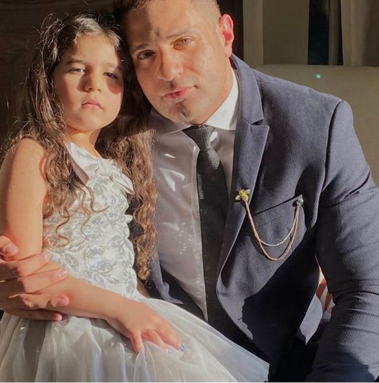 محمد نور يهنئ ابنته بعيد ميلادها