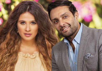 شقيق ياسمين عبدالعزيز يحتفل بعيد ميلادها