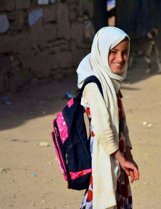 مساعدات إضافية للطلاب والمعلمين بمختلف المحافظات