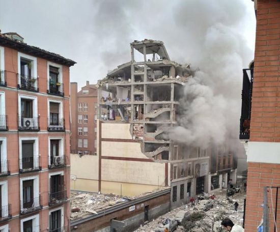 إصابة 6 أشخاص في انفجار قوي وسط العاصمة الإسبانية