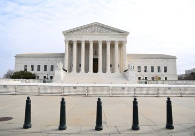  إخلاء مبنى المحكمة العليا بواشنطن عقب إنذار بوجود قنبلة