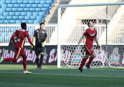 ضمك يفوز على الباطن بثنائية في الدوري السعودي