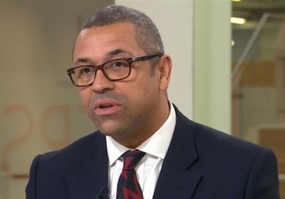 كليفرلي: القصف الحوثي لمطار عدن عرقلة للسلام