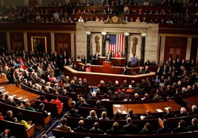 أعضاء الشيوخ الجدد يؤدون اليمين أمام هاريس