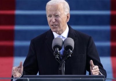 عكاظ: الصراع في اليمن والاتفاق النووي أبرز التحديات أمام بايدن