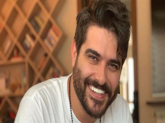 باللهجة المصرية.. ناصيف زيتون يطرح "خط أحمر" (فيديو)