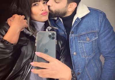 "أحن وأطيب راجل".. رنا سماحة بصحبة زوجها في ظهور جديد