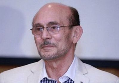 محمد صبحي ينعي الكاتبة كوثر هيكل