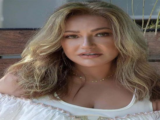 بسبب كورونا.. ليلى علوي تدعو لجمهورها