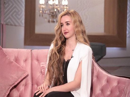 هنا الزاهد تفتح صندوق ذكرياتها وتشارك جمهورها بفيديو من طفولتها