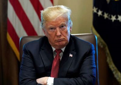 لهذا السبب.. سيناتور جمهوري يحذر من محاكمة ترامب