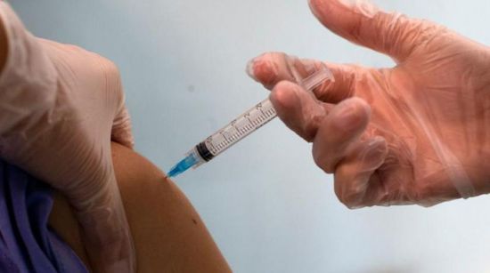 فرنسا.. تطعيم مليون شخص بلقاح ضد كورونا