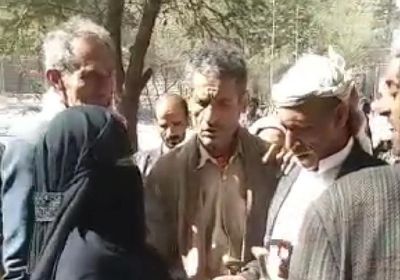 منع سيدة من الانتحار حرقًا بسوق شعبية في إب