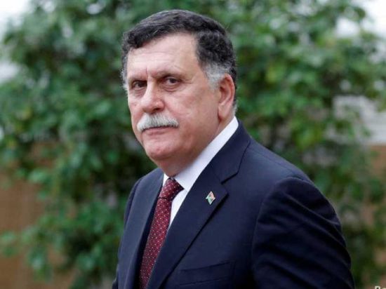 السراج يرضخ لحرس المنشآت النفطية بعد اعتصامهم