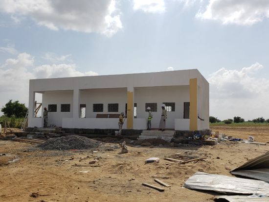 "الإنمائي" يعلن ترميم 68 فصلًا دراسيًا في عام