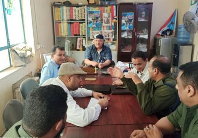 "حقوقية الانتقالي" تتفقد المحتجزين بشرطة المعلا