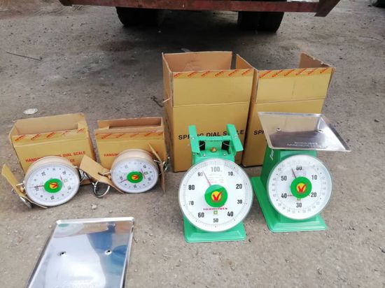 إتلاف موازين مستوردة ممنوع استخدامها بميناء عدن