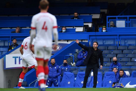 رسميا.. تشيلسي يعلن إقالة لامبارد