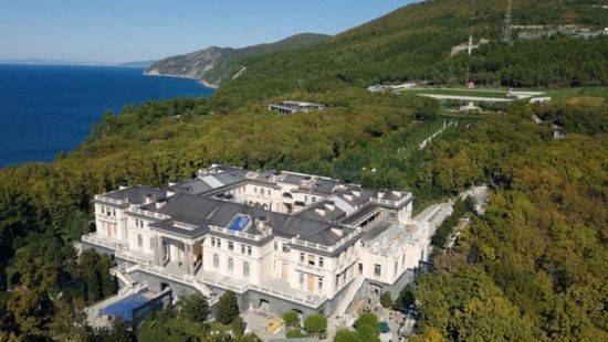 الرئيس الروسي: لا أمتلك قصرا فخما على البحر الأسود