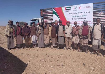 بدفعة مساعدات جديدة.. الهلال الإماراتي في مديرية الطلح