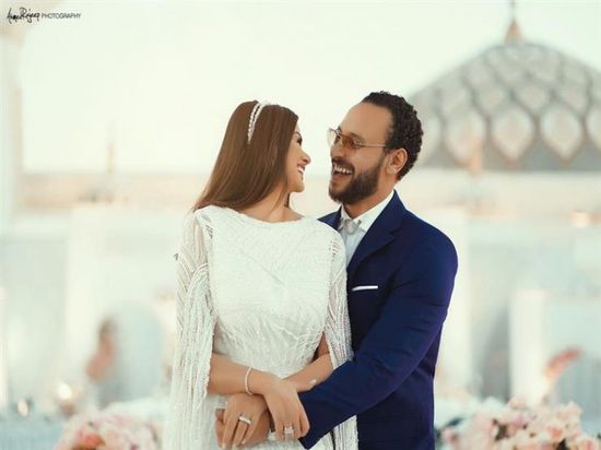 هنادي مهنا تكشف كيف بدأت علاقتها بزوجها الفنان أحمد خالد صالح؟