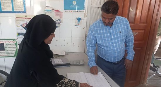 مأمور الشيخ عثمان يطلع على احتياجات المركز الصحي بالمحاريق