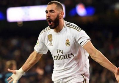 توقعات بعودة بنزيما مهاجم ريال مدريد إلى أولمبيك ليون