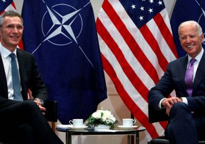 أمين حلف الناتو يناقش مع بايدن التحضير لأول قمة