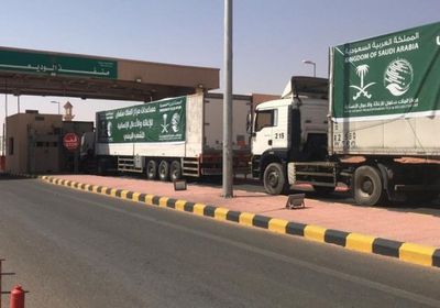 16 شاحنة سعودية تنقل مساعدات لـ4 محافظات