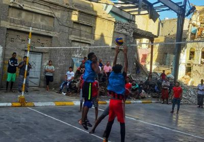 انطلاق بطولة الشهيد القعيطي لكرة الطائرة بكريتر