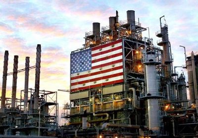  مخزونات النفط الأمريكية تتراجع بوتيرة قوية خلال أسبوع