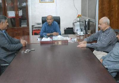 رئيس "انتقالي عدن" ومأمور صيرة يبحثان ملف الخدمات