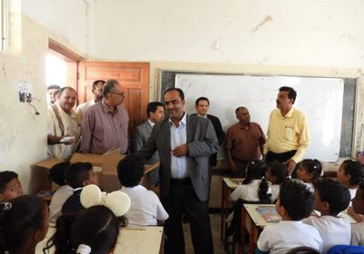 الإمارات تدشن "التغذية المدرسية" لـ 10 آلاف طالب بعدن