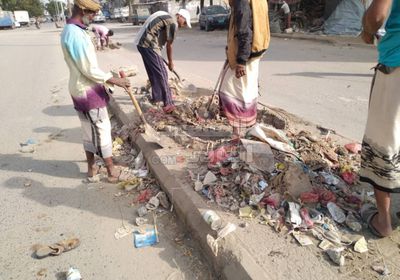 زيادة المساحات الخضراء في الشارع الرئيسي بجعار